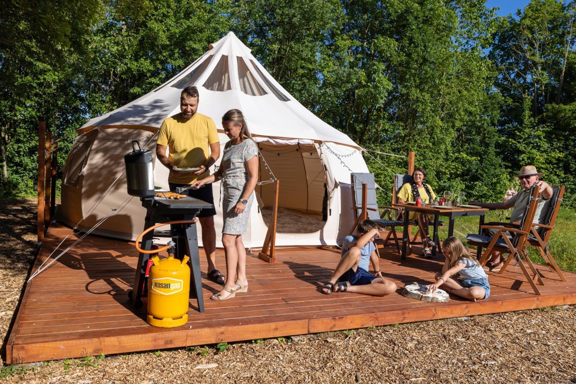ホテル Holmegaard Vin Og Glamping Dannemare エクステリア 写真